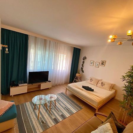 Studio Flat In The City Center Tiranë Luaran gambar